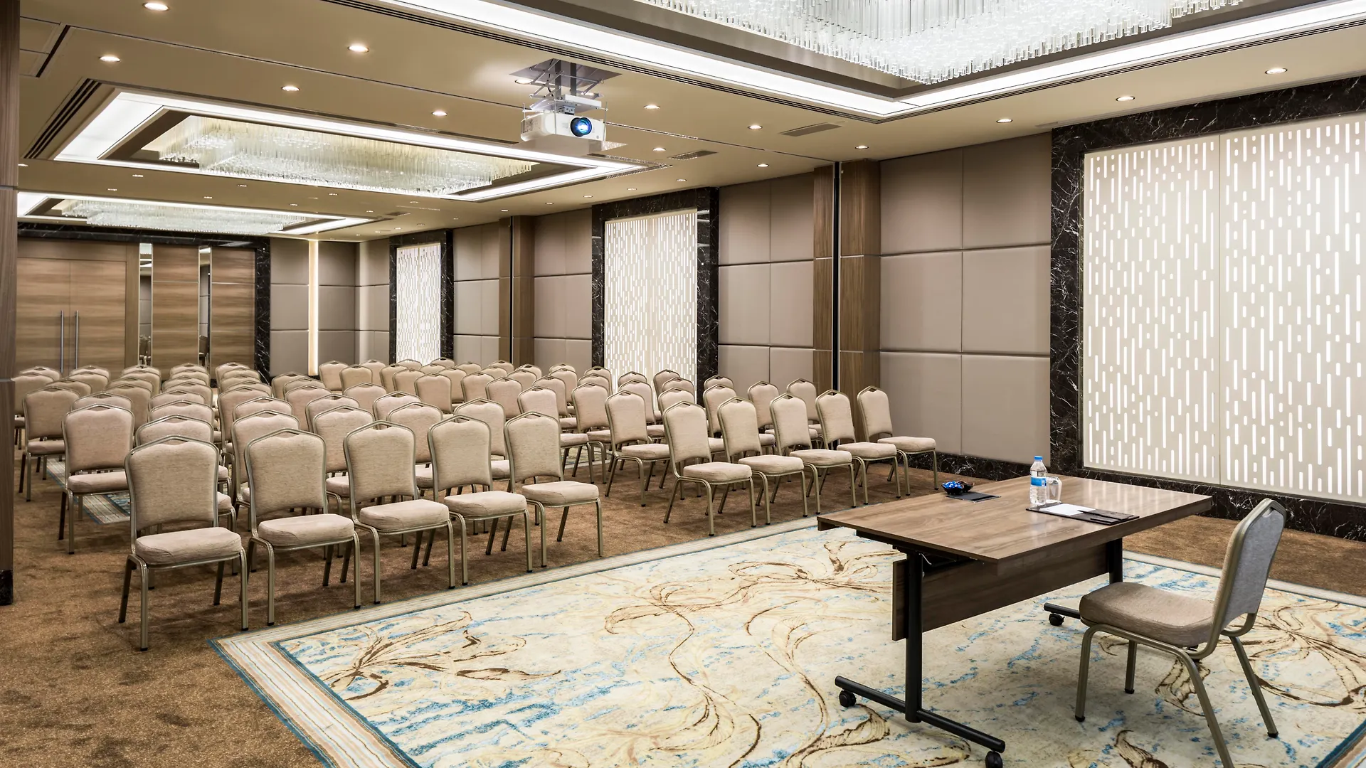 *****  Clarion Hotel Golden Horn Istanbul Turkey